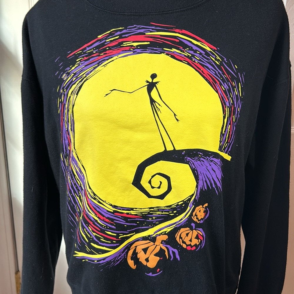 Disney The Nightmare Before Christmas Women’s Size Large Sweatshirt